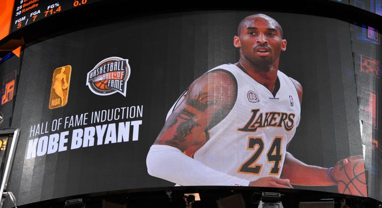 Kobe Bryantet beiktatták a Hírességek Csarnokába
