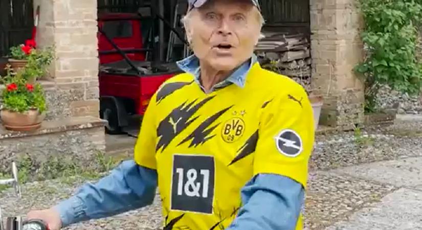 Dortmund: aláírt mezzel ajándékozták meg Terence Hillt – videó
