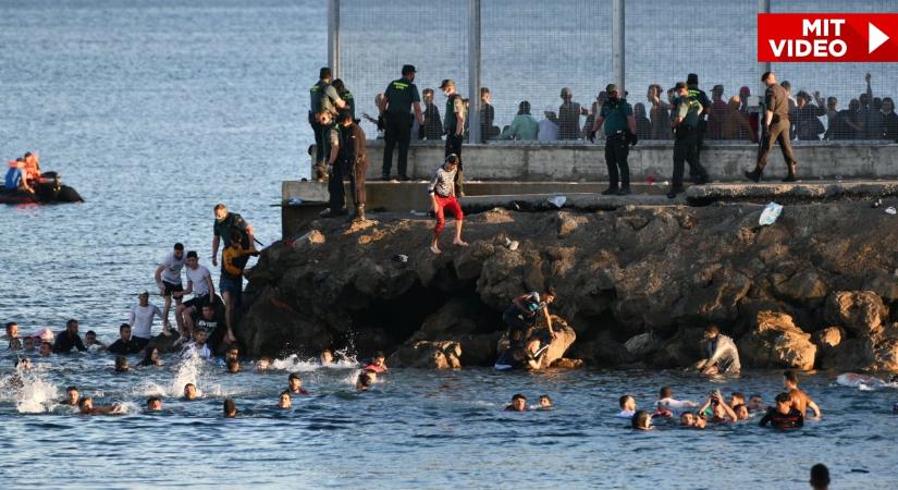 Megrohamozták a migránsok a Spanyolországhoz tartózó Ceutát