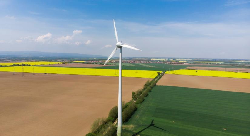 Brüsszel 2050-re az EU villamosenergia-ellátásának negyedét szél- és vízenergiából állítaná elő