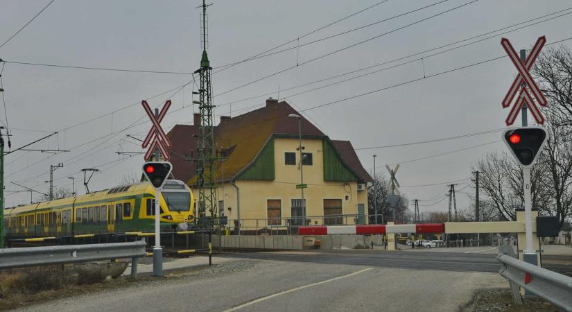 Vasúti átjárókat zár le ideiglenesen a GYSEV