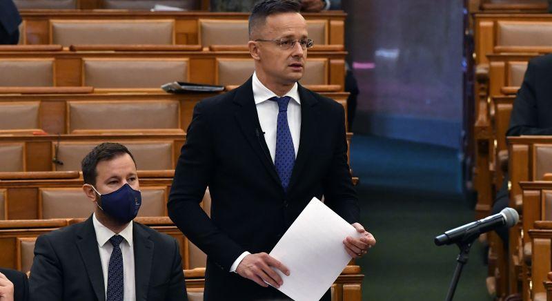 Szijjártó: "Senkinek nincsen joga kívülről beavatkozni a magyar adópolitikába"