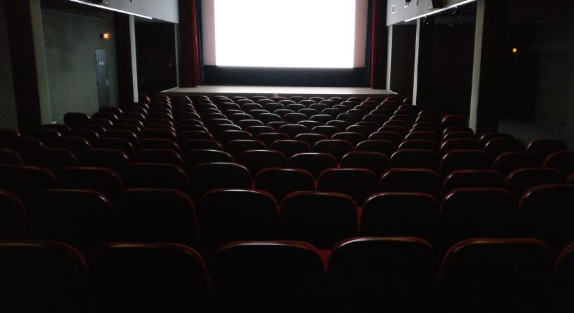 Nyit a Cinema City, egyre többen mennek moziba