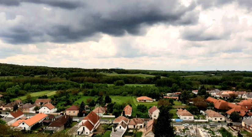 Döbrönte bájos kis zsáktelepülés a Bittva völgyében: a 280 fős magyar falu a Bakony igazi gyöngyszeme