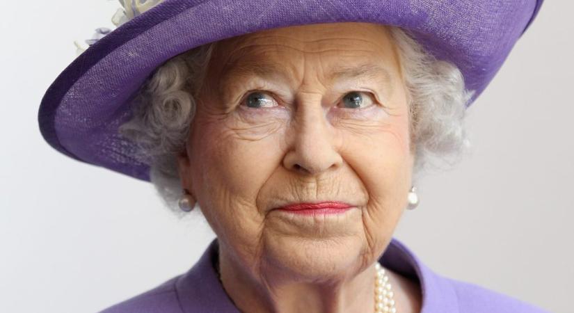 Láttad már II. Erzsébetet miniszoknyában? Most fogod!