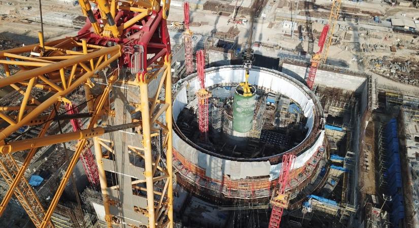 Helyére került a reaktortartály a török erőműben