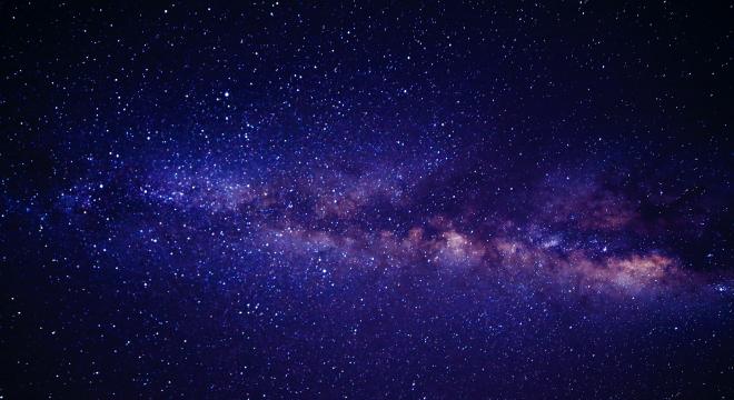 Lehet, hogy sötét anyag van a galaxisunk középpontjában?