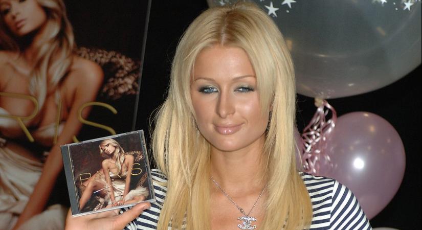 Már 15 éves Paris Hilton első slágere, a Stars Are Blind
