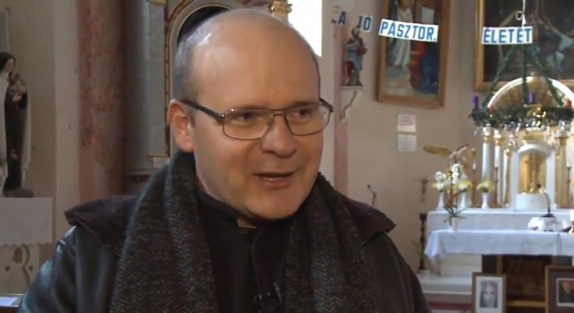 Nyolc hete kórházban van koronavírussal, most megszólalt a gördeszkás pap