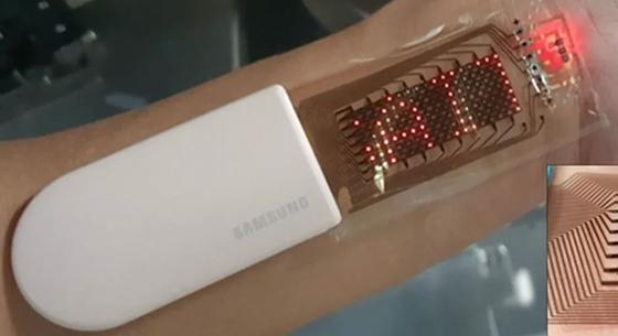 A Samsung csinált egy bőrre ragasztható kijelzőt, ami mutatja a pulzust