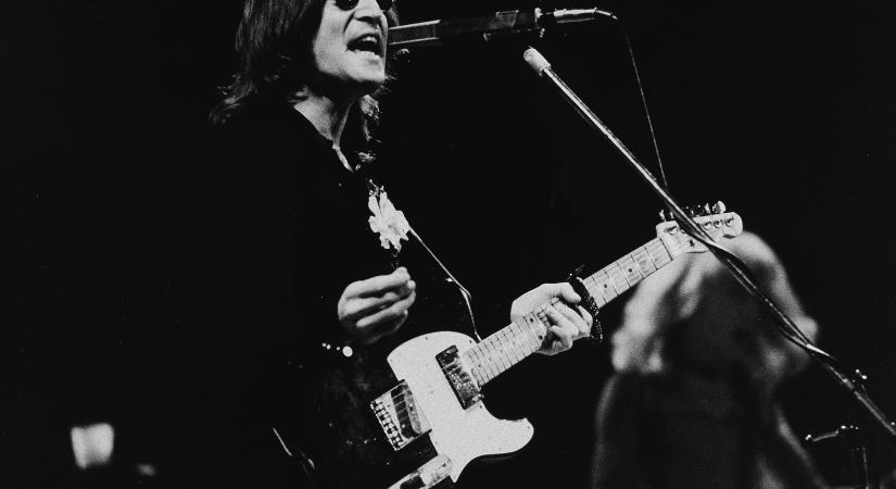 Megjelent John Lennon első szólólemeze egy nyolclemezes dobozban