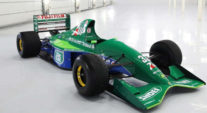Félmilliárdért akár az Öné is lehetne Schumacher első F-1-es autója