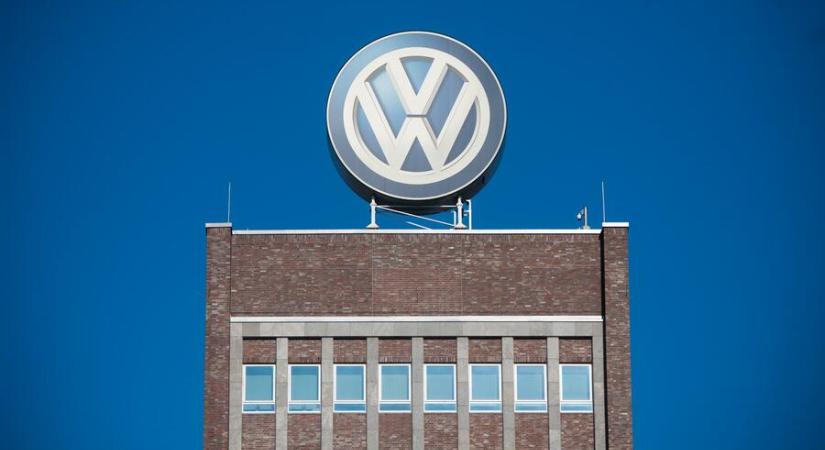 Bődületes összegek szivárogtak ki a dízelbotrány kapcsán a VW-vezetők ügyében
