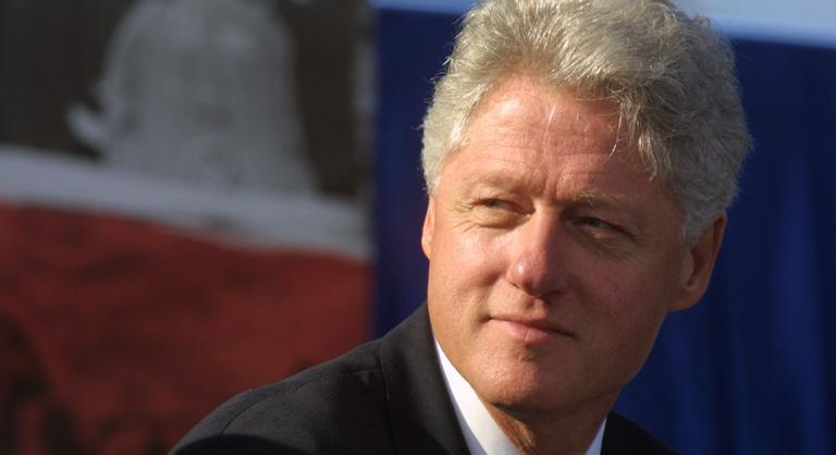 Bill Clinton sem zárja ki a földönkívüliek létezését