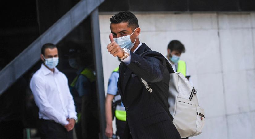 Budapestre érkezett Ronaldo és a portugál válogatott