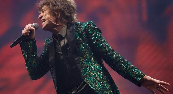 Elárverezik a kabátokat, amiket Mick Jaggernek tervezett néhai barátnője