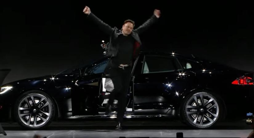 Drágább lett a Tesla Plaid, de tudja, amit ígértek