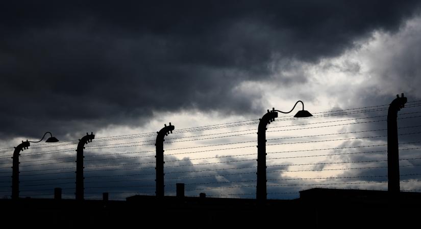 Eddig nem ismert temetkezési helyszínre bukkanhattak Auschwitz közelében