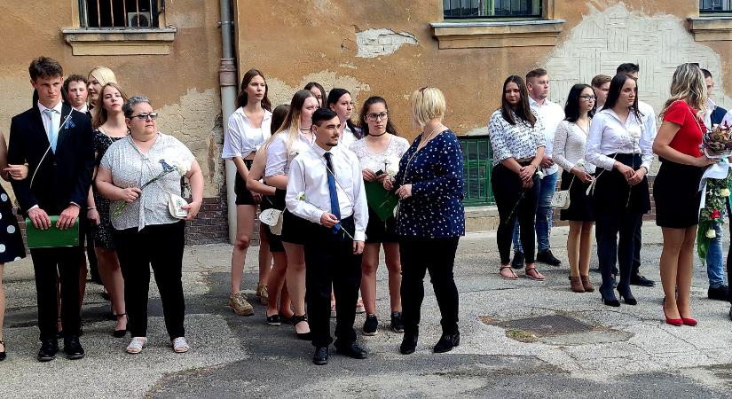 Elbúcsúztak a Szent István Mezőgazdasági és Élelmiszeripari Technikum és Szakképző Iskola tanulói