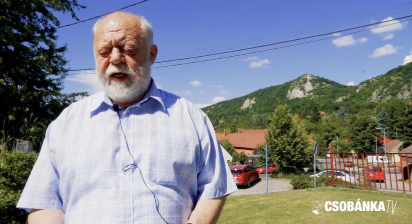 Csobánka polgármestere az óratorony megmentését kérte a falutól születésnapjára