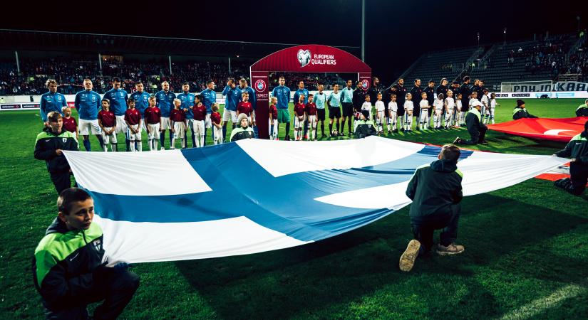 Idén a finnek lesznek a foci-Eb Izlandja - videó