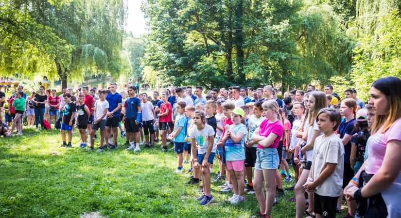A Veszprémi Foci Centrum USE egyesülete kalandparkban ünnepelt