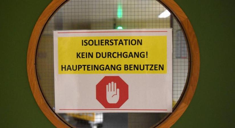 Bécsben 22 embernél azonosították a Delta vírusvariánst a hétvégén