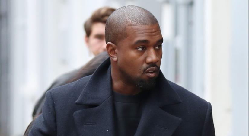 Kanye West kikövette az összes Kardashiant a közösségi oldalán