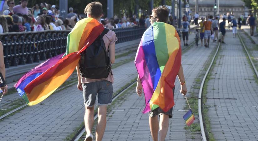 Újabb tiltakozó a pedofiltörvény homoszexualitást érintő részei ellen