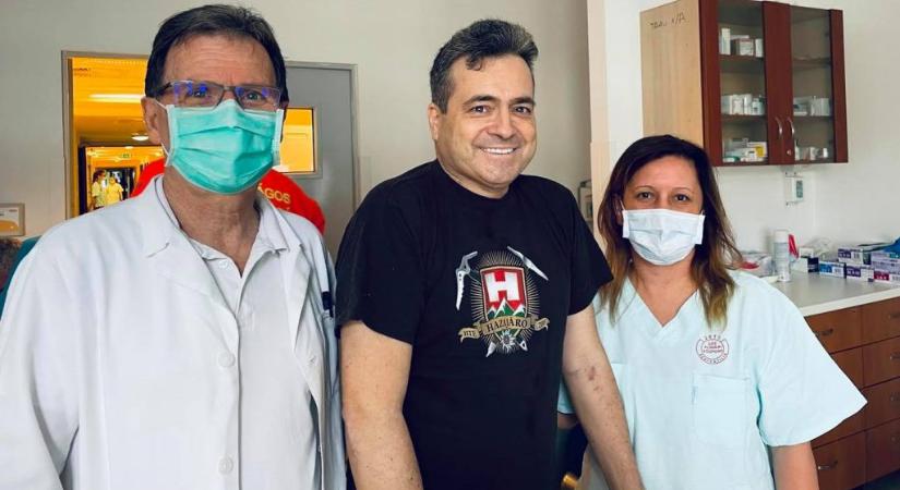 111 nap után elhagyhatta a kórházat a műtüdőkezelésre szoruló fideszes képviselő