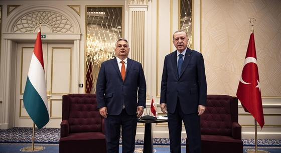Erdogannal tárgyalt Orbán a NATO-csúcs előtt