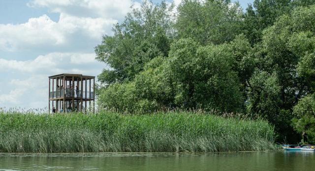 Csak vízen megközelíthető kilátók nyíltak a Tisza-tavon