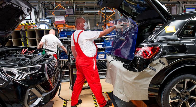 Alkatrészhiány miatt leáll az Audi legtöbb gyáregysége