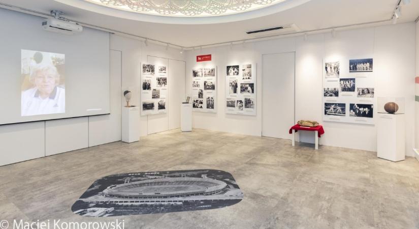 Magyar olimpiai ereklyékből és fotókból nyílt kiállítás a tokiói Magyar Kulturális Intézetben