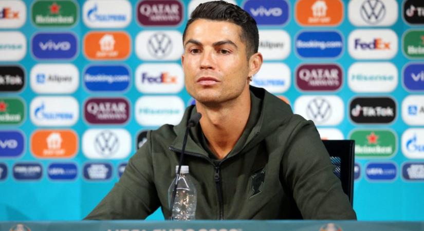 Cristiano Ronaldo kiakadt, hogy kólát raktak elé Budapesten