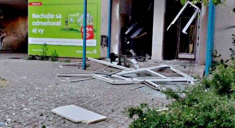 Bankautomata-maffia garázdálkodik Szlovákiában? Három pénzautamatát is kiraboltak, három különböző megyében
