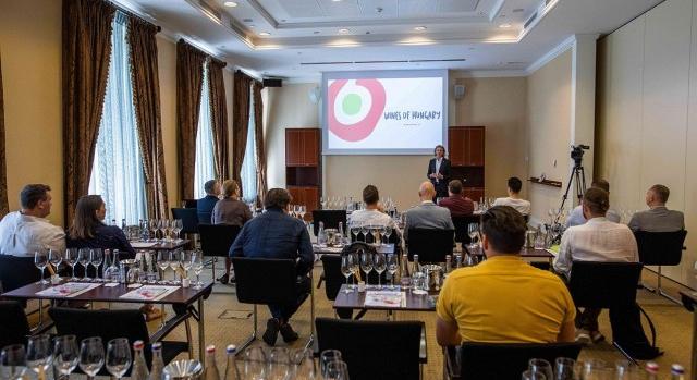 A magyar borok egyedisége lenyűgözte a litván borszakértőket