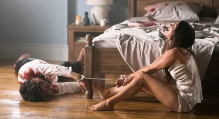 Till Death előzetes: Megan Fox egy véres hulla mellett ébred egy műhóval körbevett házban