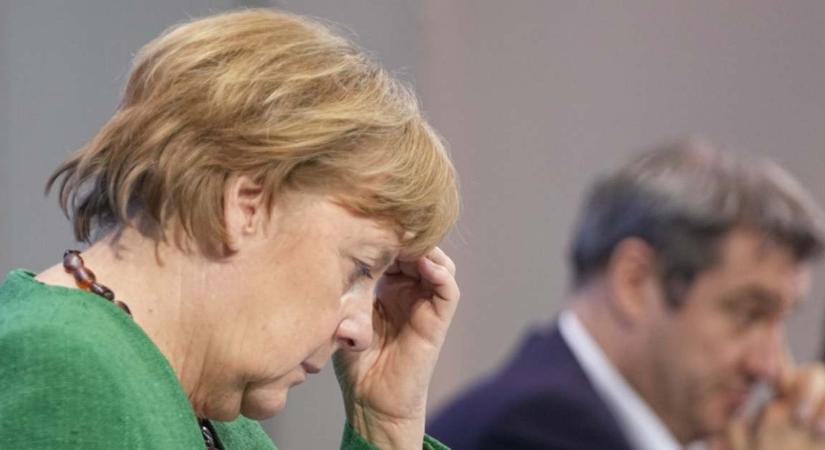 Merkel: az Európai Uniónak fenn kell tartania a párbeszédet Oroszországgal