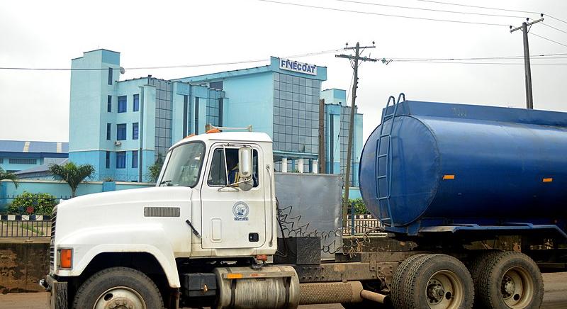Hét halálos áldozatot követelt egy benzintartály robbanása Nigériában
