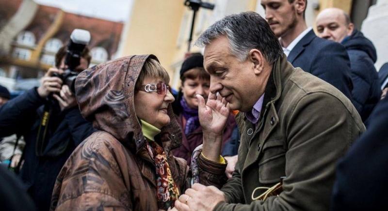 Miért hisznek annyian Orbánban? Így magyarázható a foci segítségével