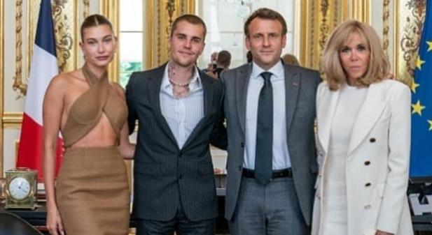 A francia elnökkel találkozott Hailey és Justin Bieber