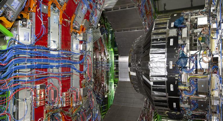 Először találtak kísérleti bizonyítékot a Higgs-bozon két müonra bomlásáról