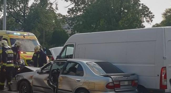 Hármas karambol Debrecenben