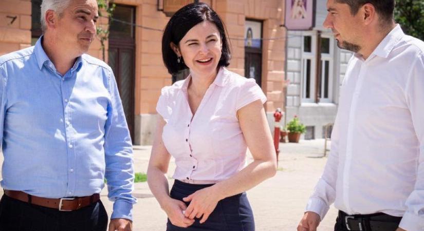 Kunhalmi Ágnes Miskolcon: Simon Gábort indítják az előválasztáson