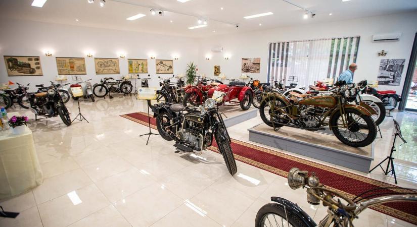 Új autó és motormúzeum nyílt Orosházán