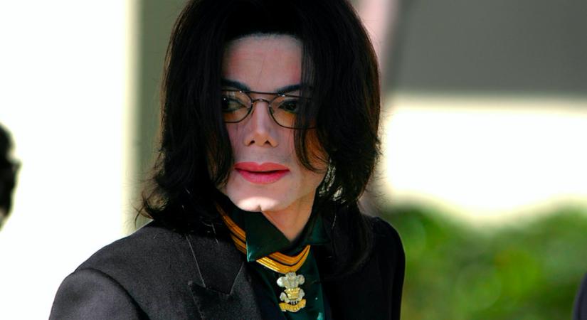 MEGDÖBBENTŐ RÉSZLETEK: nyilvános Michael Jackson boncolási jegyzőkönyve - FOTÓK