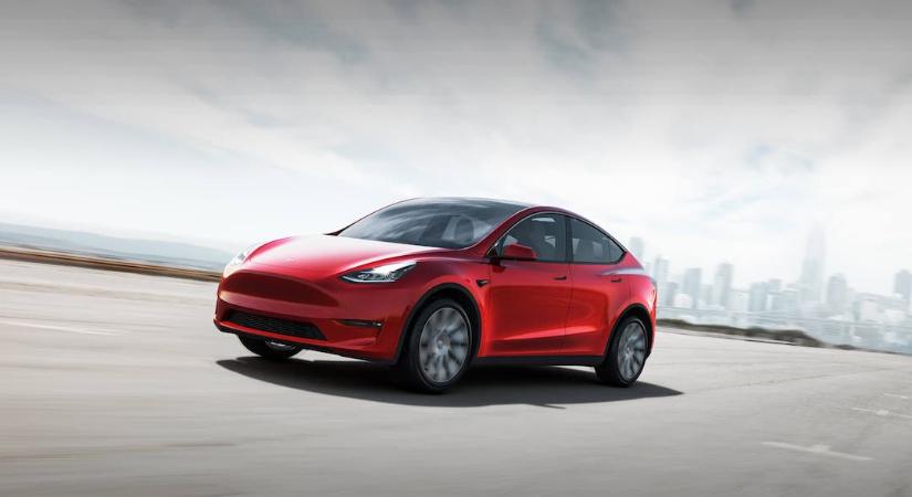Közel háromszázezer járművét hívta vissza Kínában a Tesla