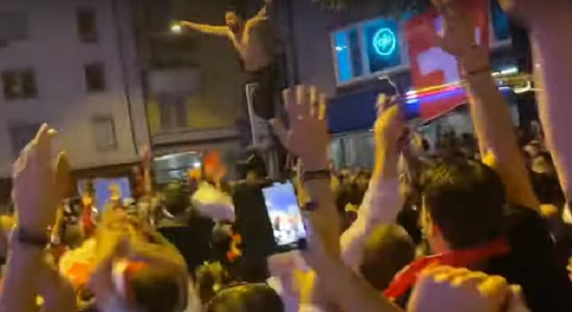 Svájc Eb-csodája után őrült ünneplésbe kezdtek a szurkolók Zürichben - videó