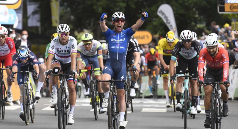 Tour de France 4. szakasz: Mark Cavendish sikerét hozta a Fougéres-i mezőnyhajrá
